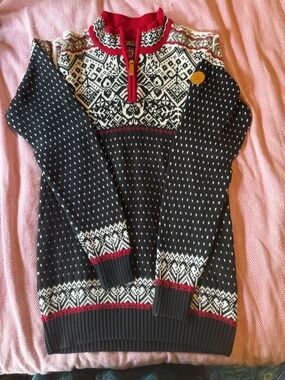 Men's Black & White Knit Zip-Up Sweater with Red Trim